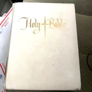 Holy Bible King James 1963 Good Counsel Publishing Gold Gilt Pages Hardcover